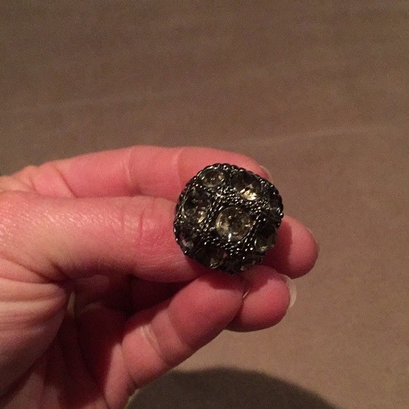 Guess ring - Picture 3 of 3